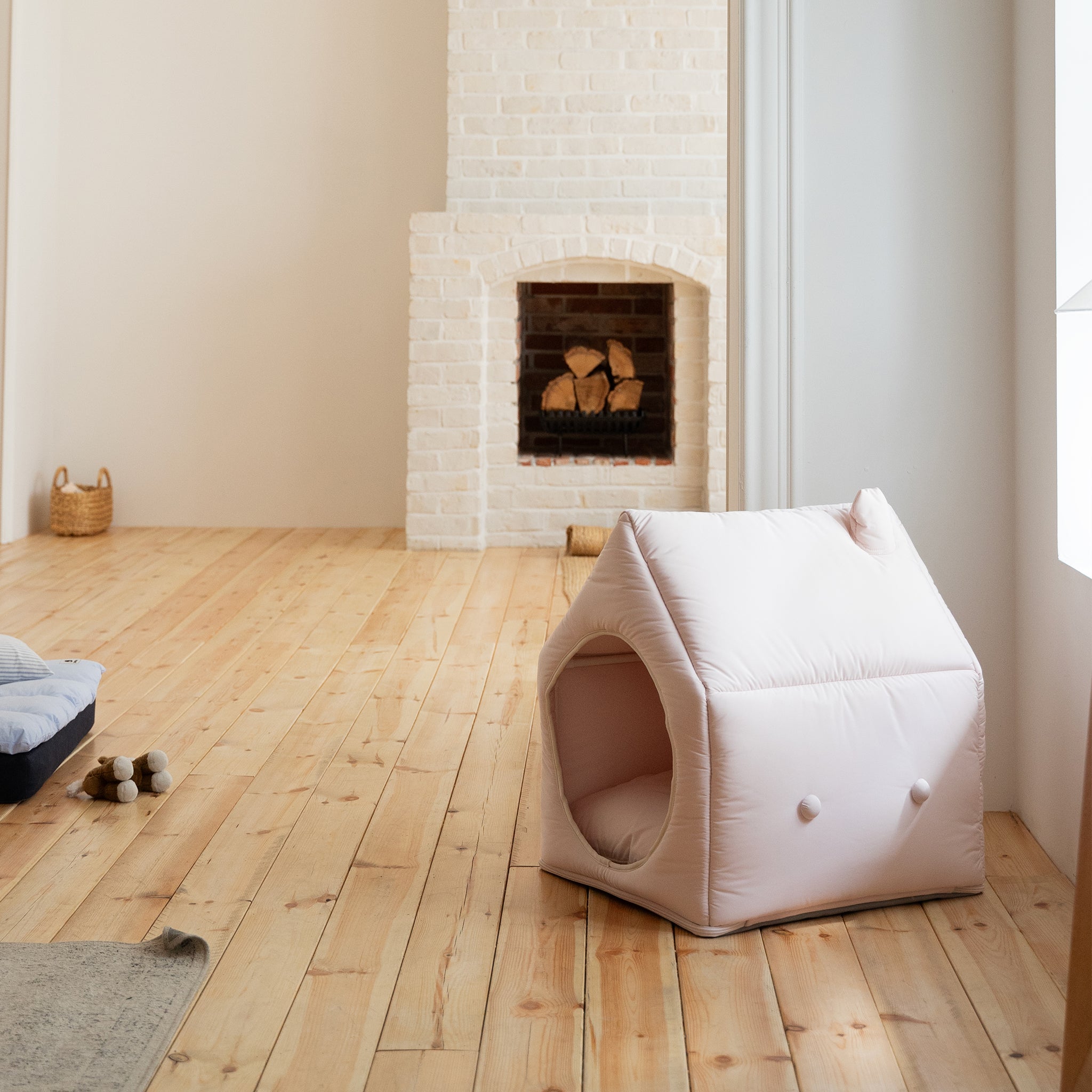 Informal House (Soft Pink)