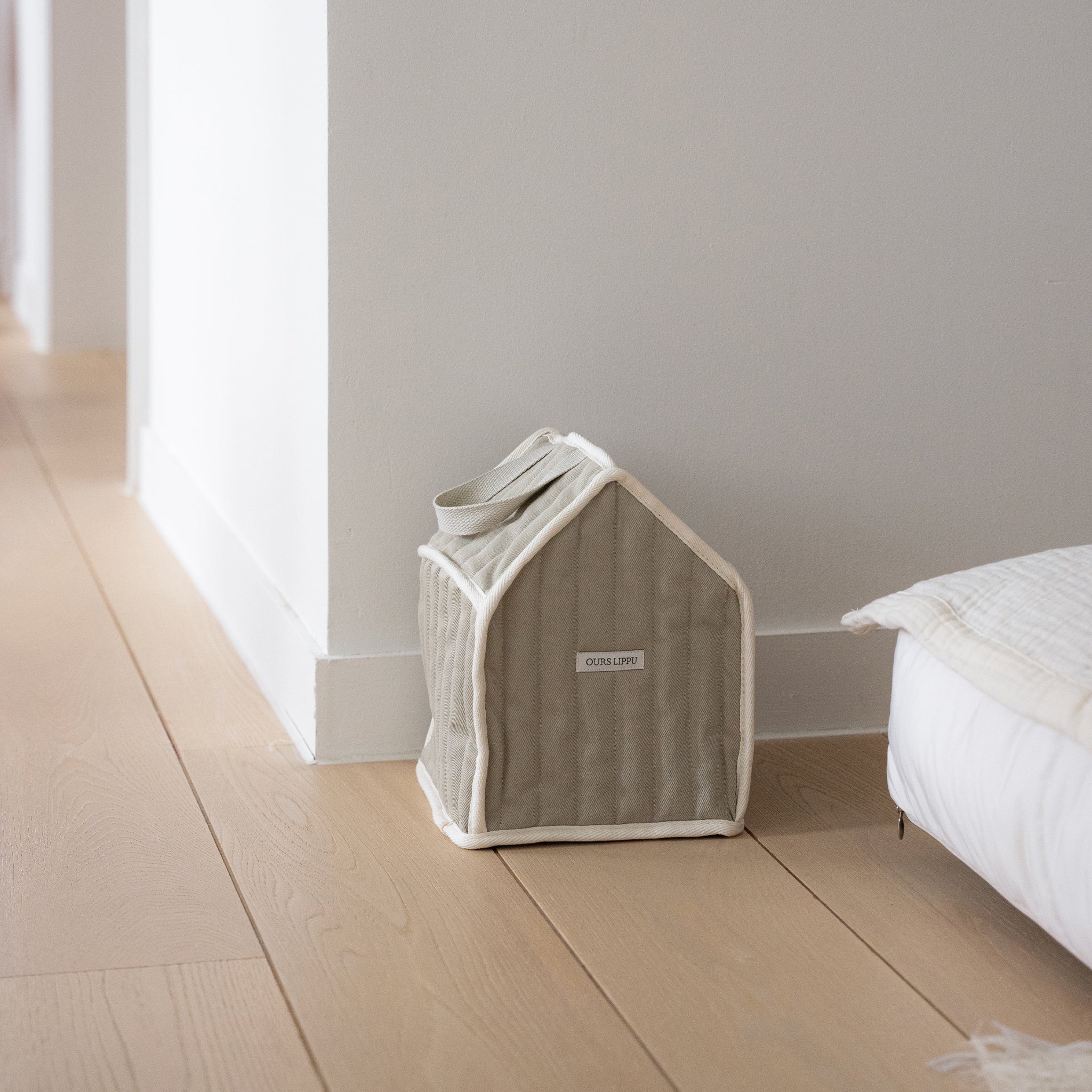 Toy House S